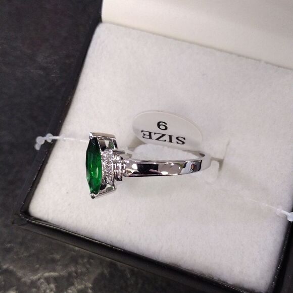 New directions ring - Picture 2 of 3